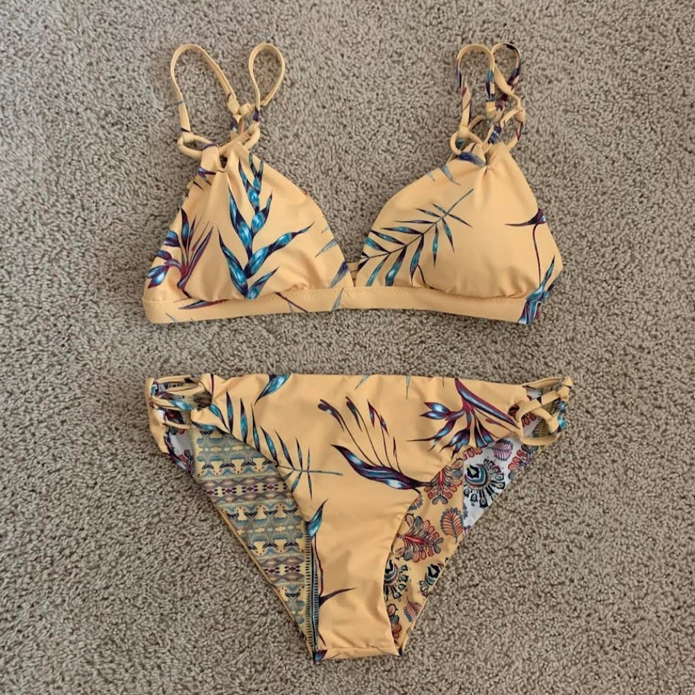 Roxy Reversible Triangle Bikini